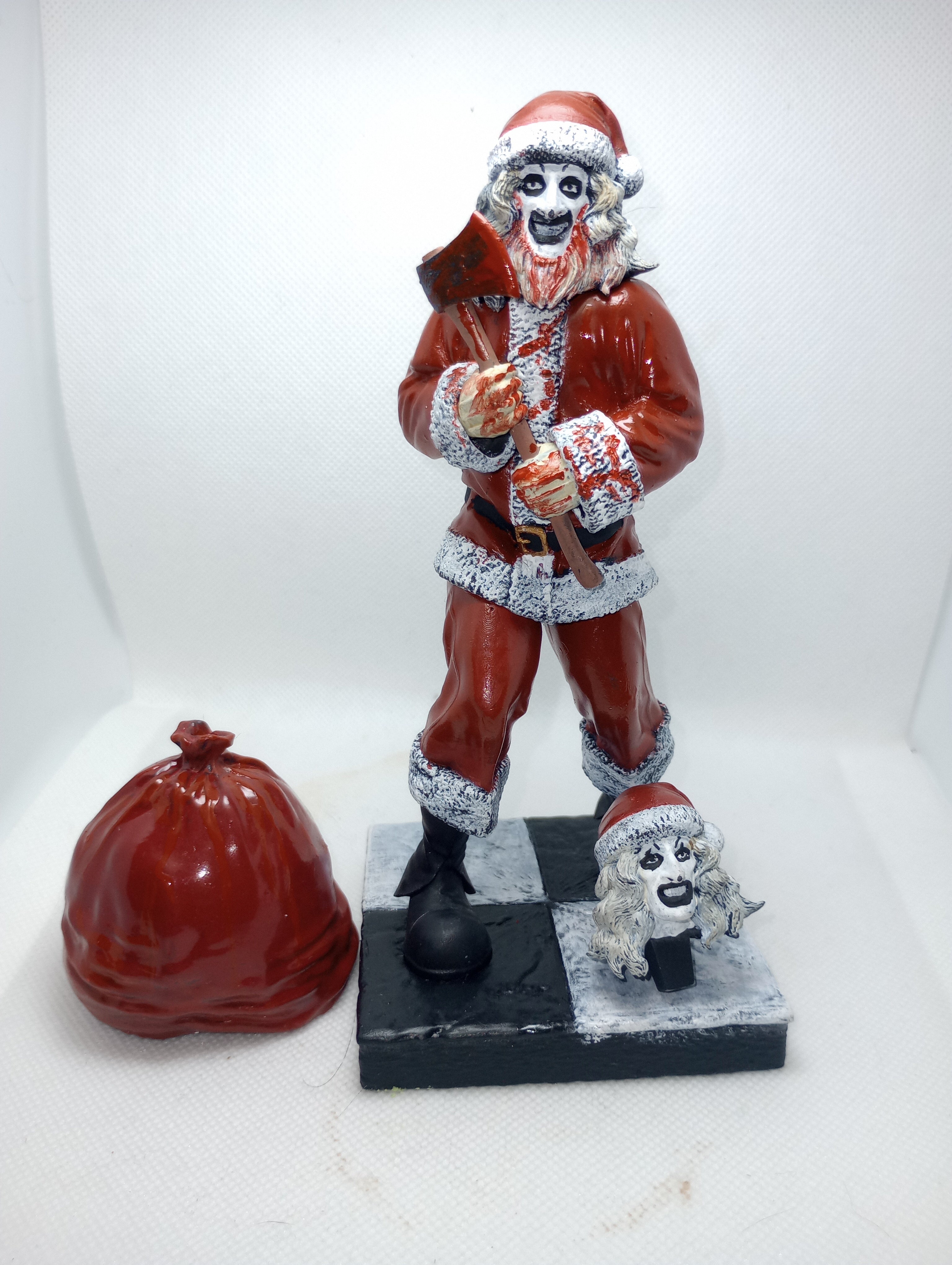 Killer Clown in festive disguise