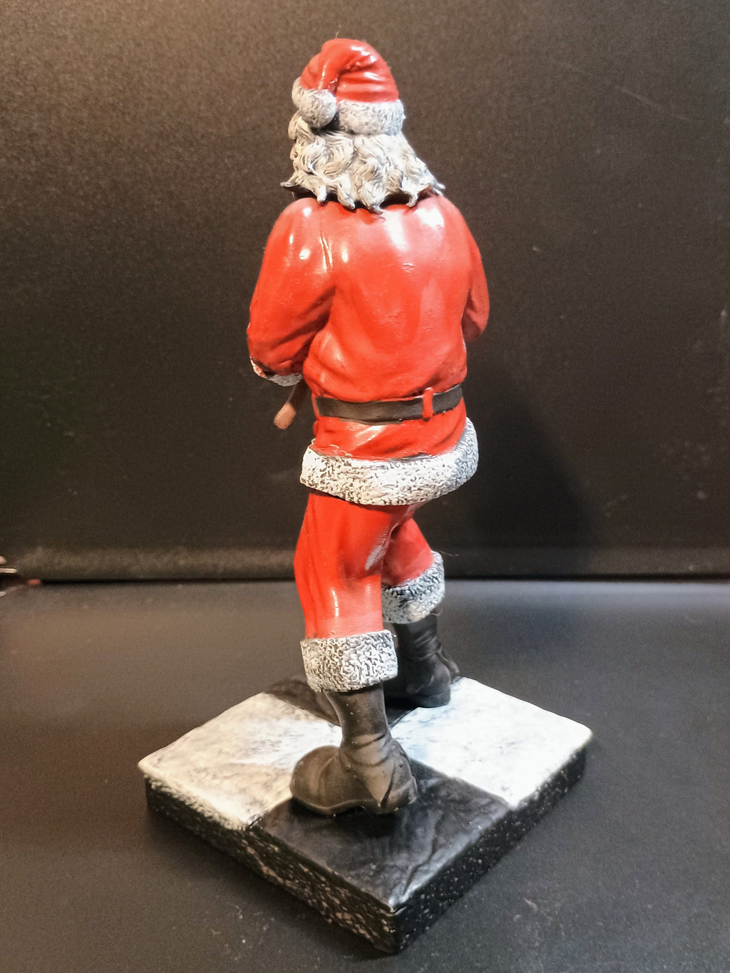 Killer Clown in festive disguise