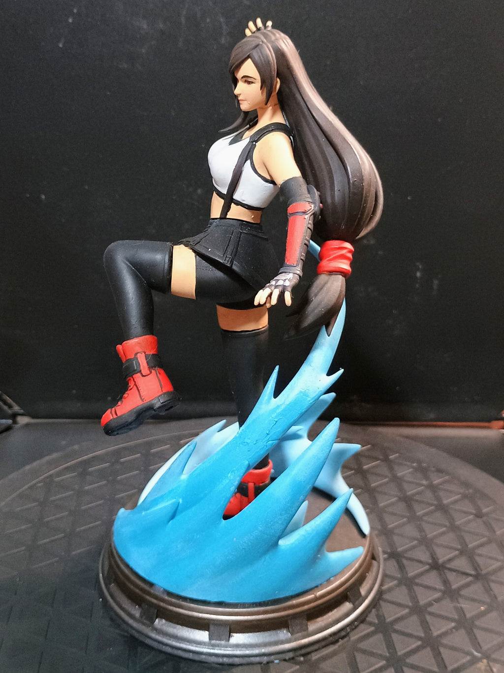 Childhood Friend Fighting Tomboy