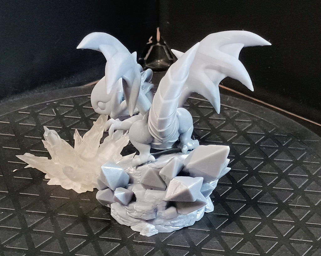 Chibi White Dragon....with blue eyes.