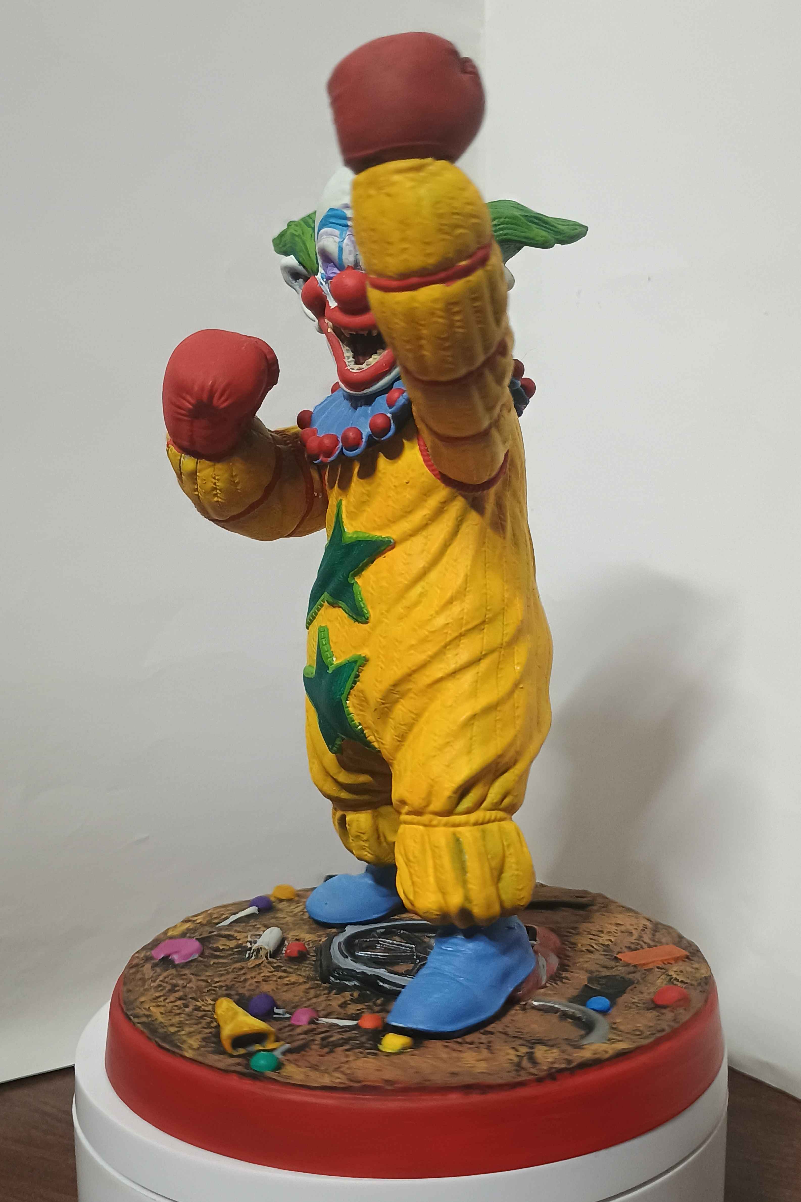 Short Extra Terrestrial Murder Clown