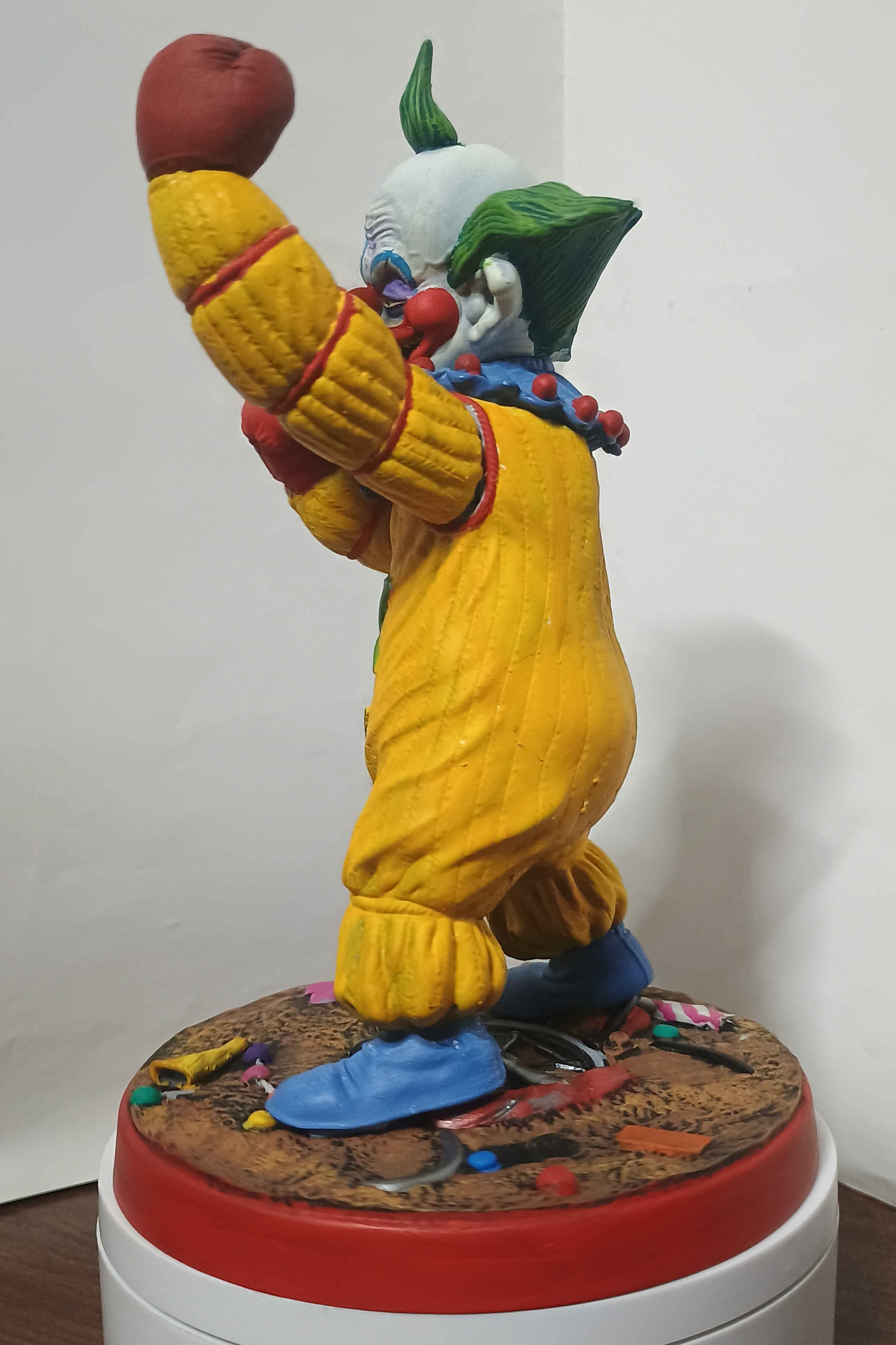 Short Extra Terrestrial Murder Clown