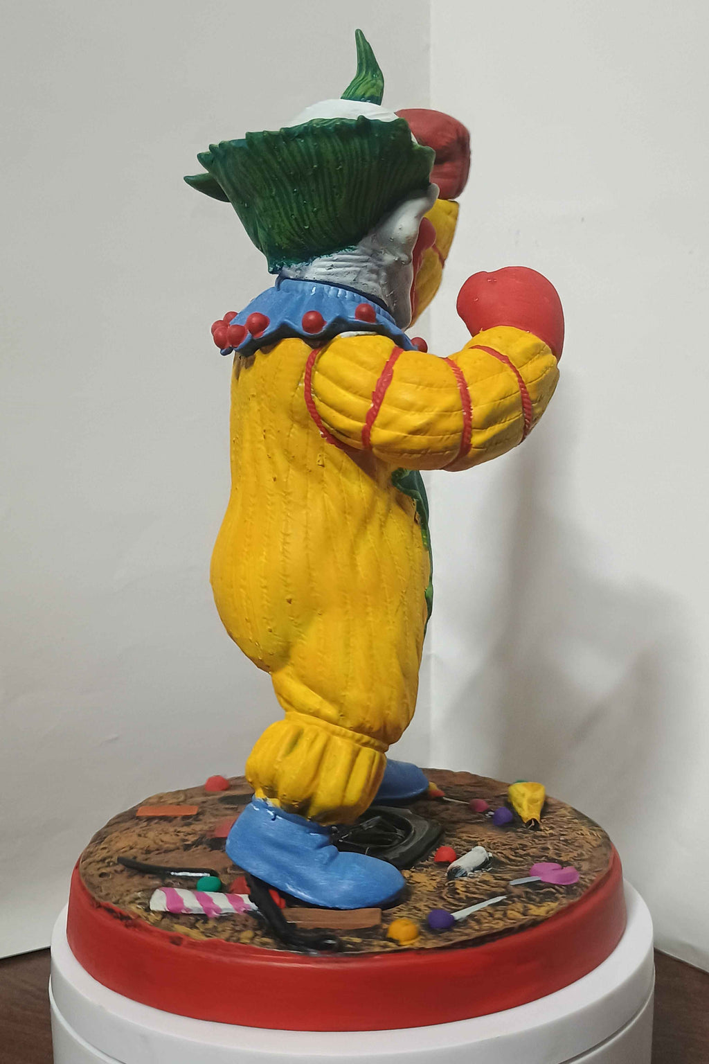 Short Extra Terrestrial Murder Clown