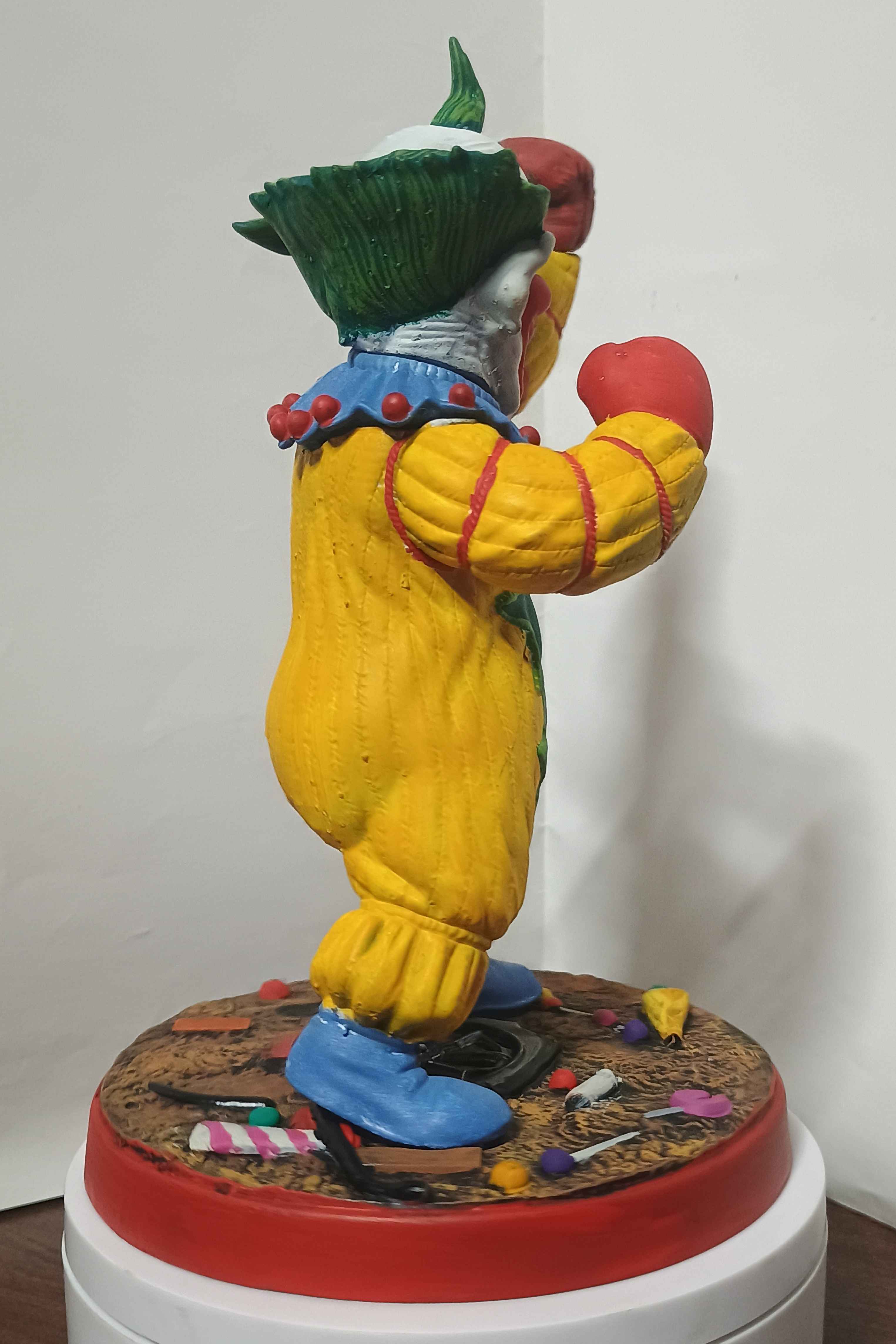 Short Extra Terrestrial Murder Clown