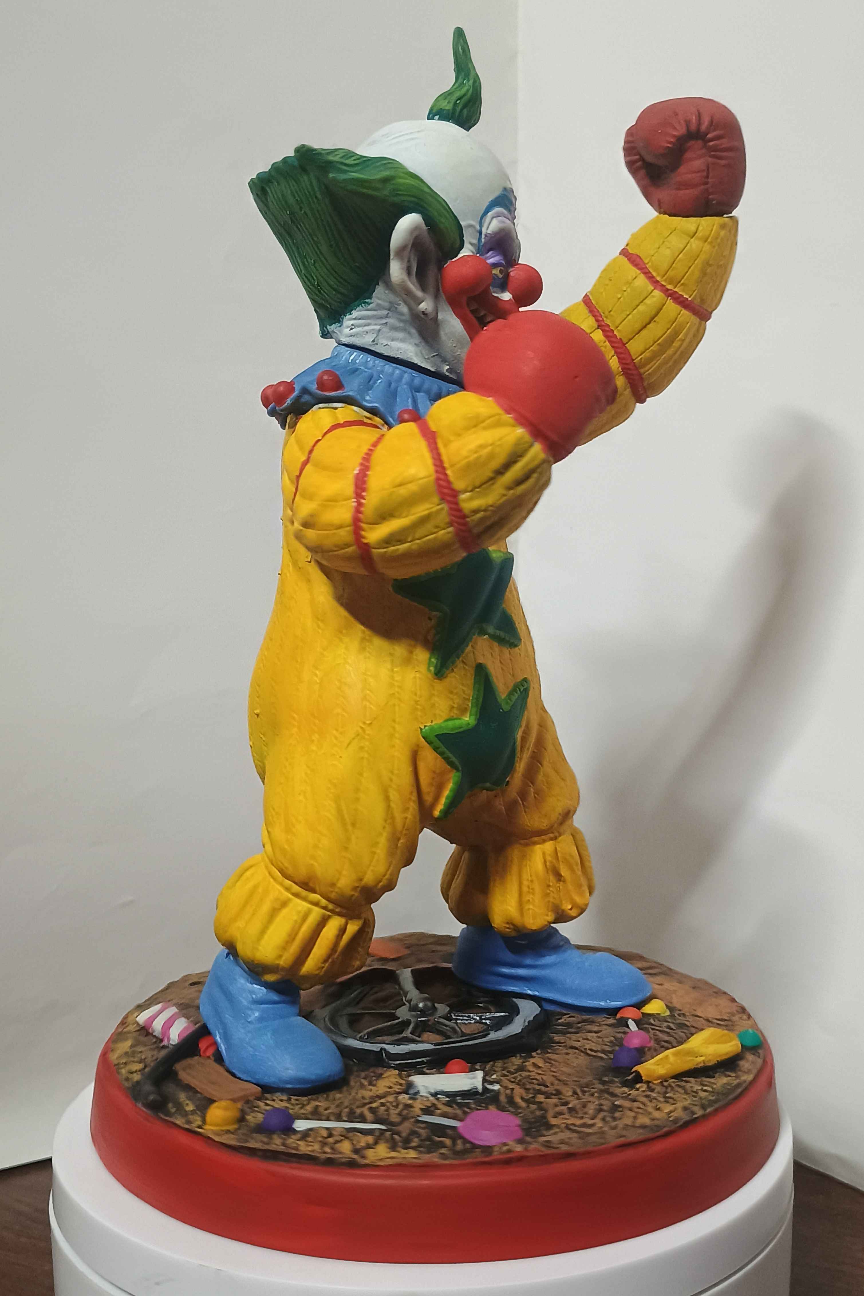 Short Extra Terrestrial Murder Clown