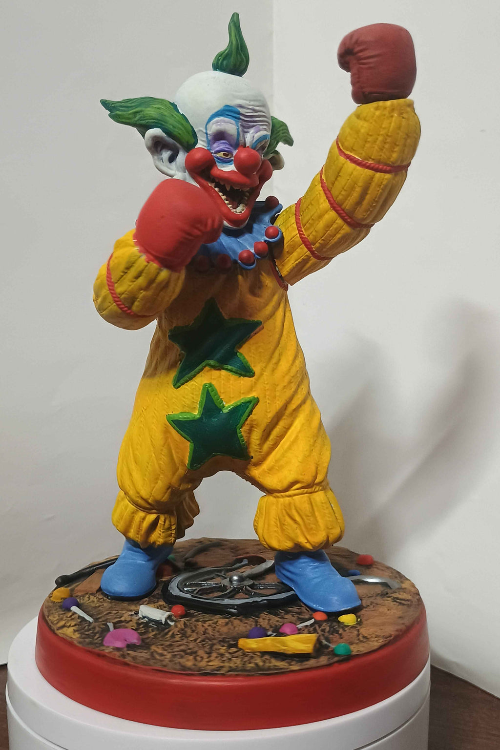 Short Extra Terrestrial Murder Clown