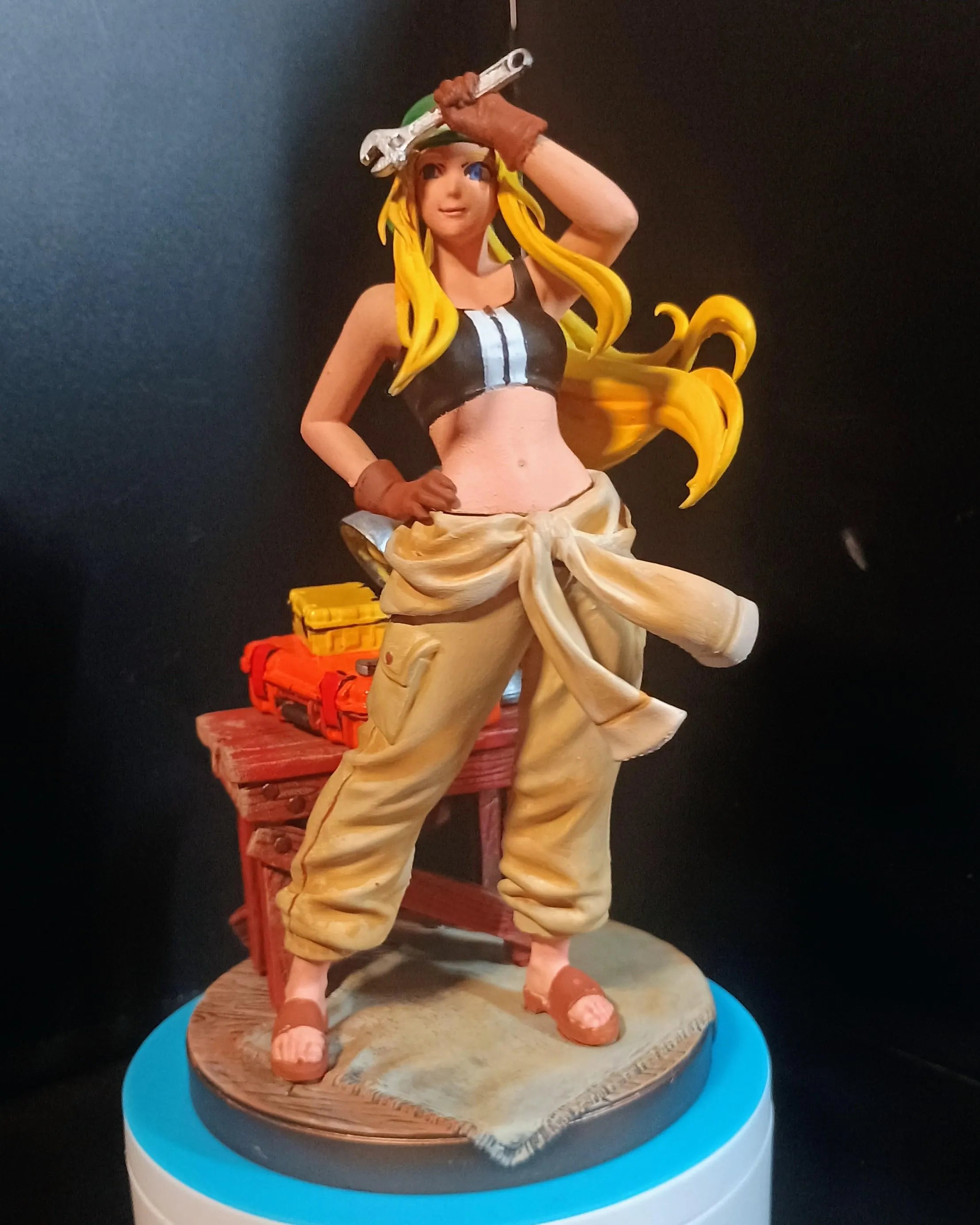 Blonde Mechanic
