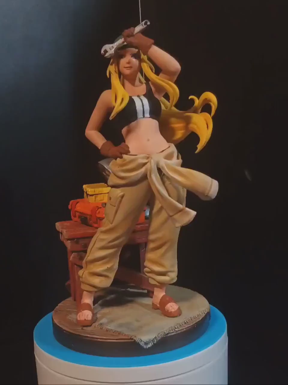 Blonde Mechanic